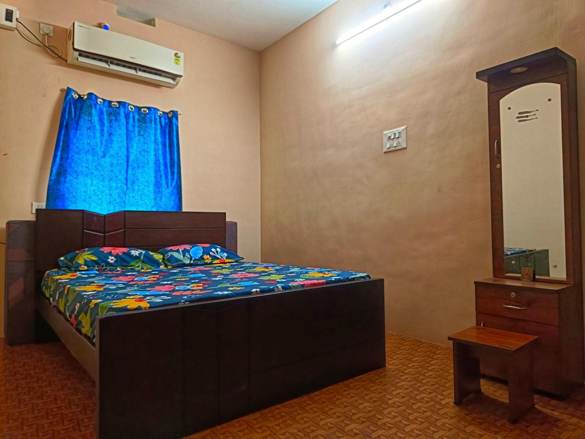 Shivalaya Farmstay Located Amdist Coconut Farm With River Access Near Isha,Adiyogi,Siruvani Alandurai ภายนอก รูปภาพ